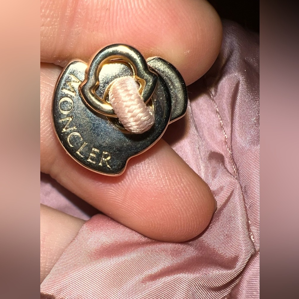 Moncler Cormoran Down Pink and Gold Women’s Jacket - Picture 10 of 16